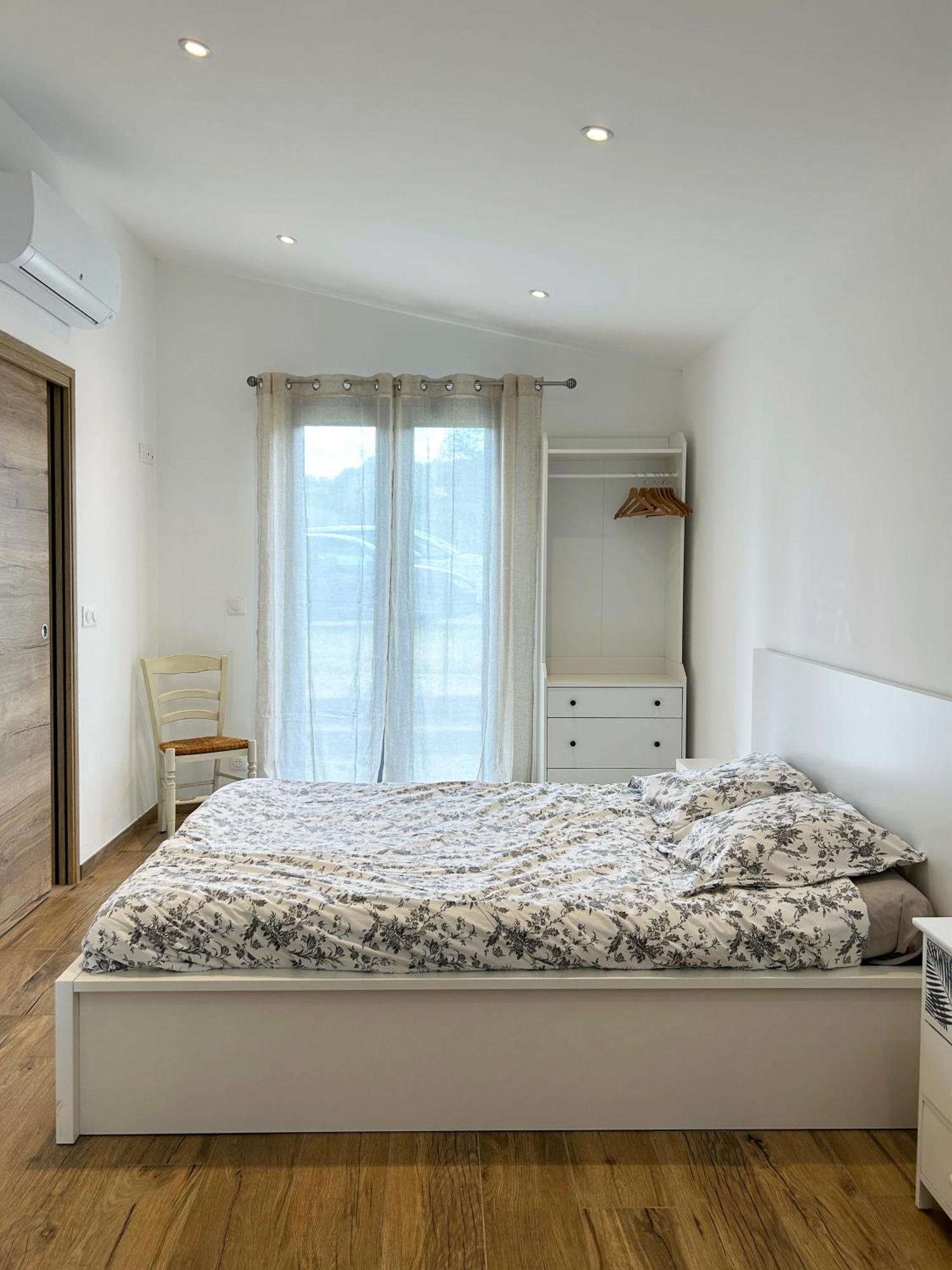 Villa Le Petit Cabanon Provencal à Mane  Extérieur photo